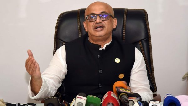 তথ্য ও সম্প্রচার প্রতিমন্ত্রী ডা.মুরাদ হাসান