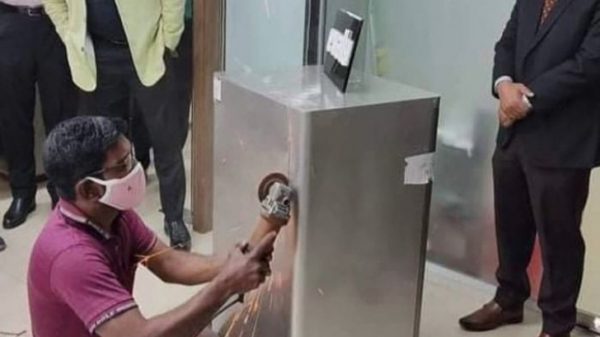 ইভ্যালির লকার ভেঙে যা মিলল