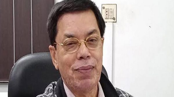 জাবি ছাত্রীদের কাছে ক্ষমা চাইলেন শাবি ভিসি ফরিদ