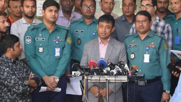 ‘নজরদারিতে ছিনতাই হওয়া জঙ্গিরা, যে কোনো সময় গ্রেফতার’